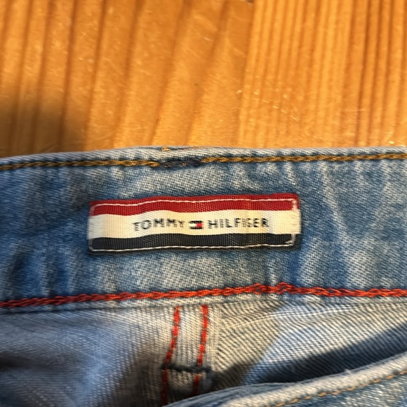 Women’s Tommy Hilfiger Boyfriend Jeans - Picture 9 of 12